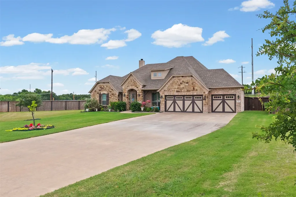 104 Lagrange Court Weatherford TX 76088