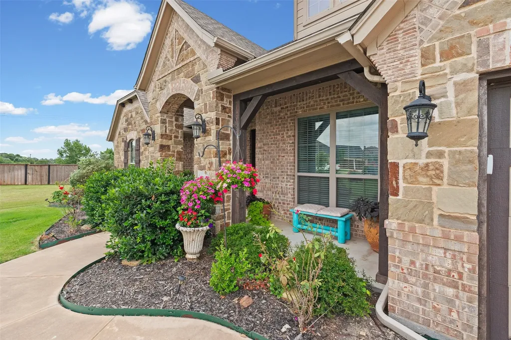 104 Lagrange Court Weatherford TX 76088