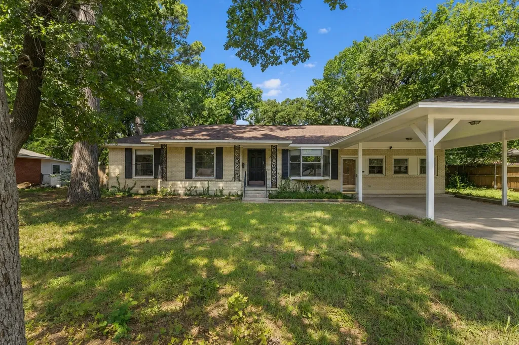 2603 Sherwood Street Denton TX 76209