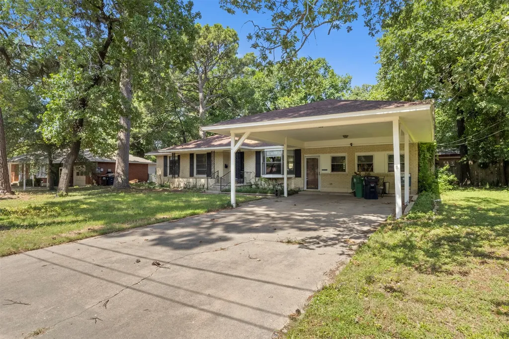 2603 Sherwood Street Denton TX 76209