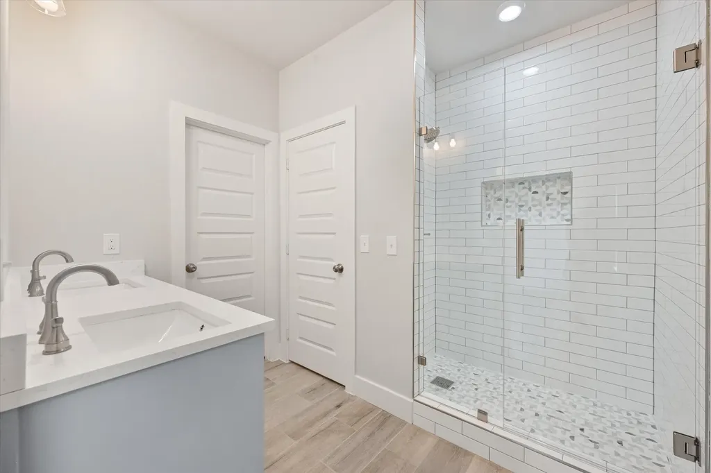 1206 E 11th Corsicana TX 75110