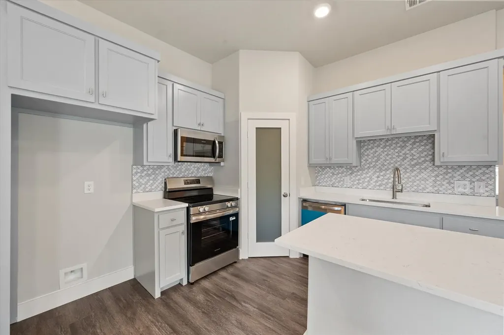 1206 E 11th Corsicana TX 75110