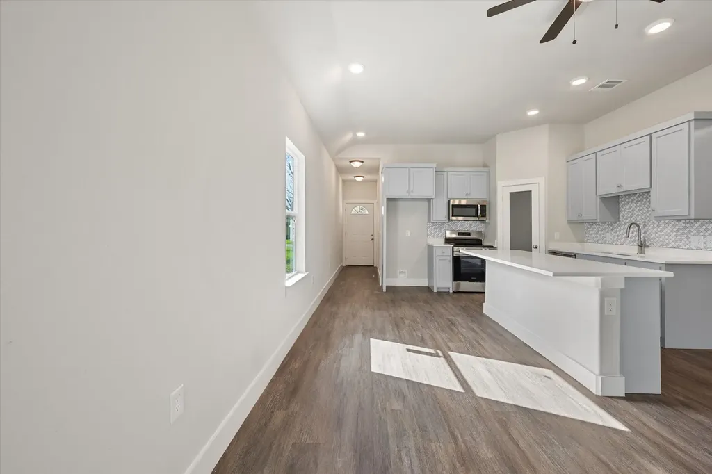 1206 E 11th Corsicana TX 75110