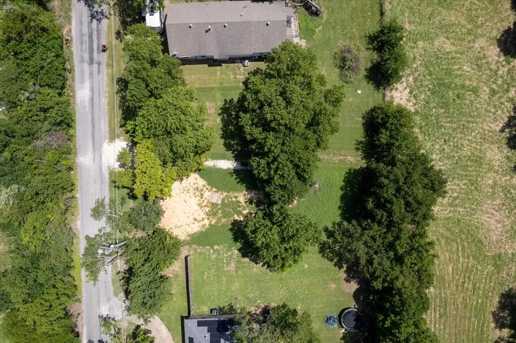 704 N Denison Street Bells TX 75414