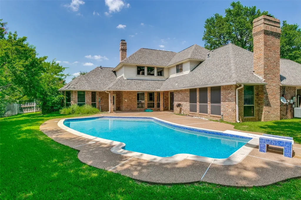 4313 Pembrooke Parkway N Colleyville TX 76034