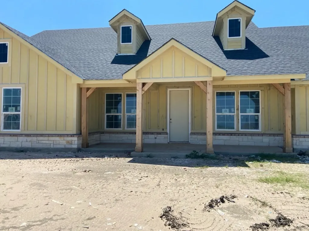 181 Sunny Side Road Valley View TX 76272