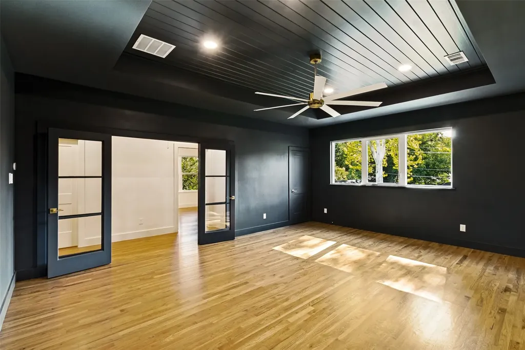 539 Classen Drive Dallas TX 75218