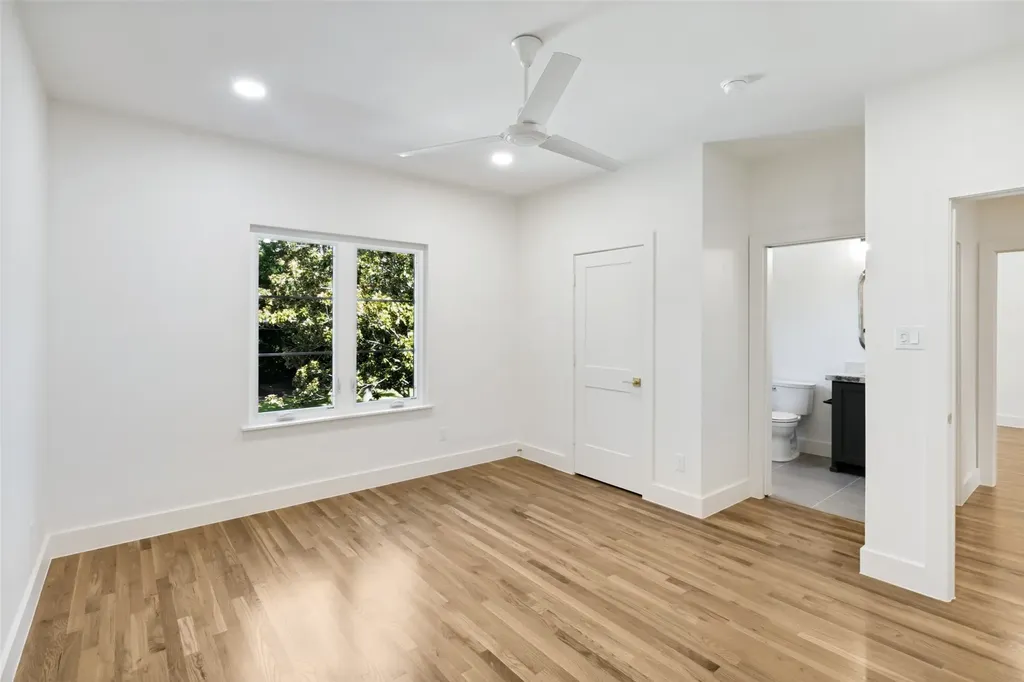 539 Classen Drive Dallas TX 75218