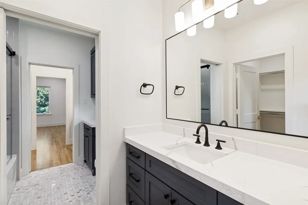 539 Classen Drive Dallas TX 75218