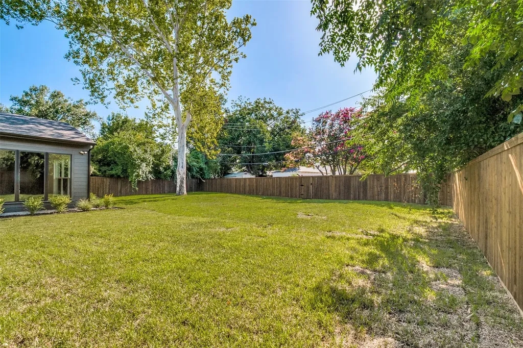 539 Classen Drive Dallas TX 75218