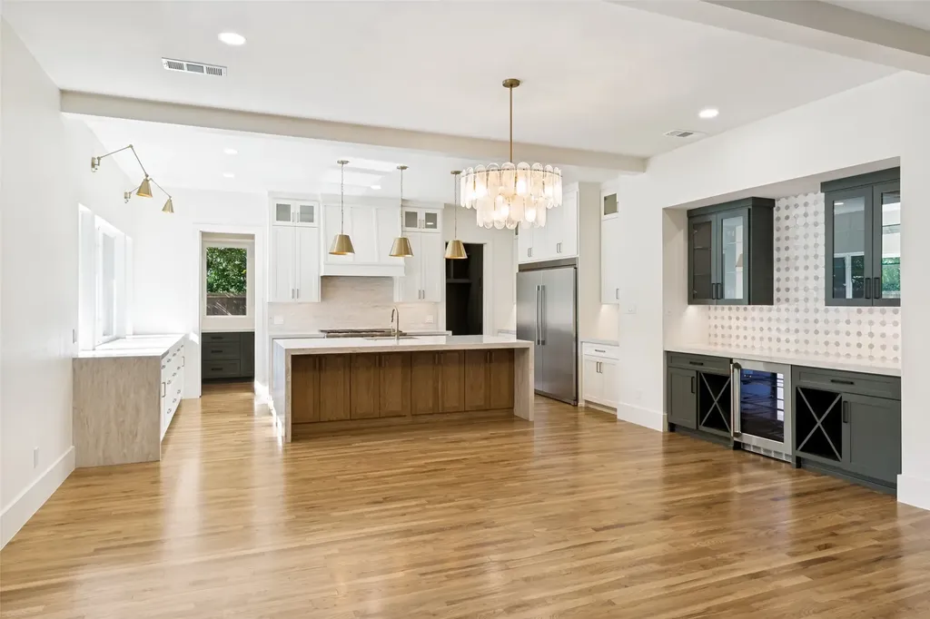 539 Classen Drive Dallas TX 75218
