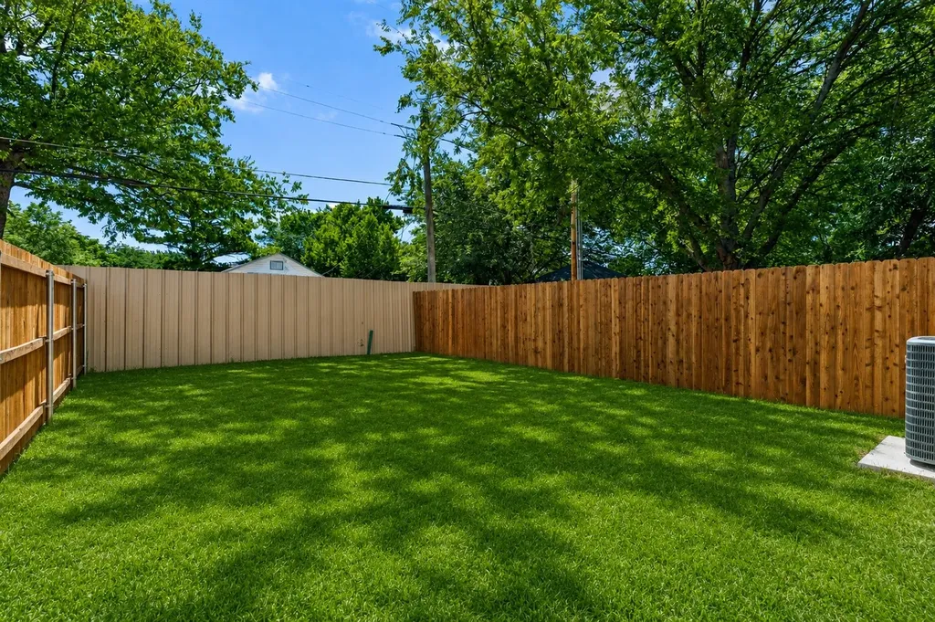 132 Cottonwood Street Fort Worth TX 76111