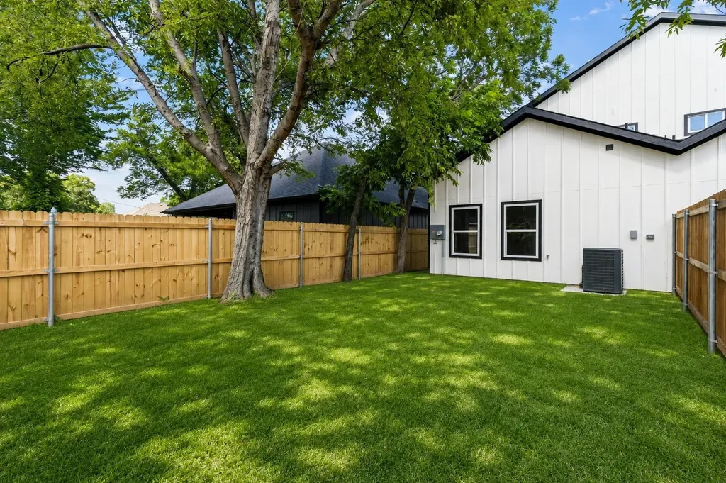 132 Cottonwood Street Fort Worth TX 76111