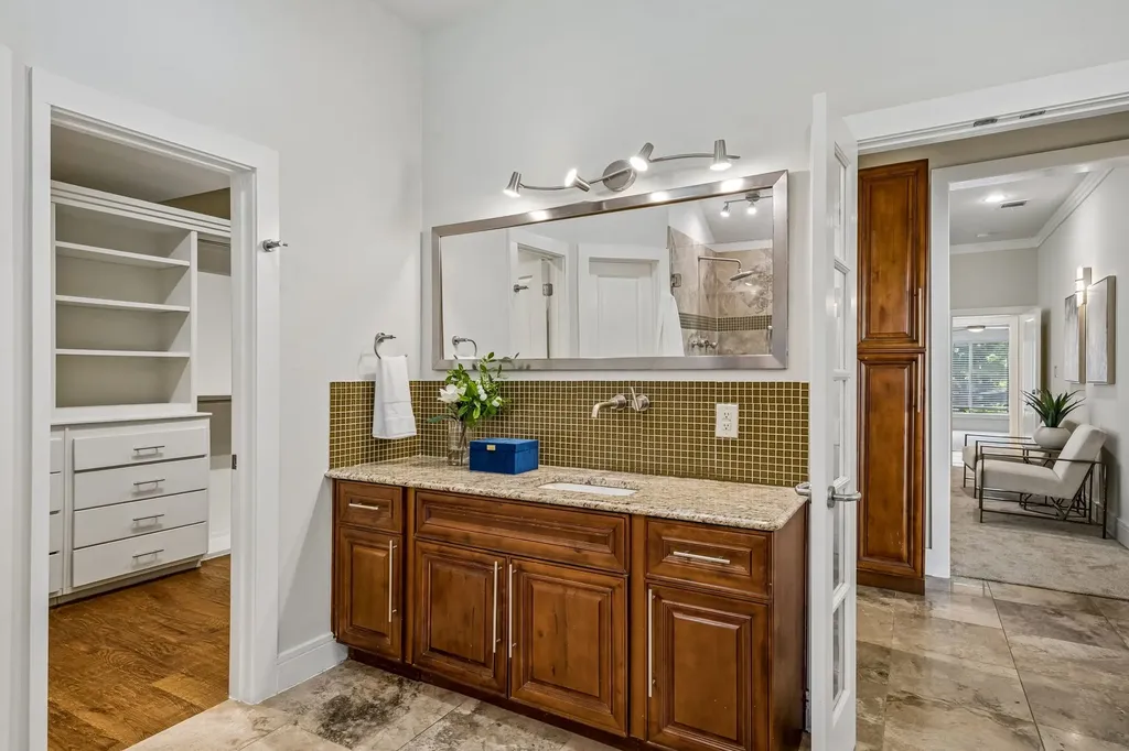 7635 Tanglecrest Drive Dallas TX 75254