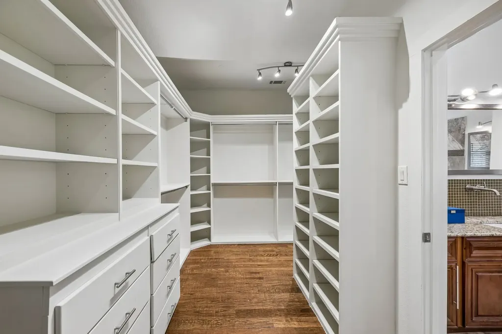 7635 Tanglecrest Drive Dallas TX 75254