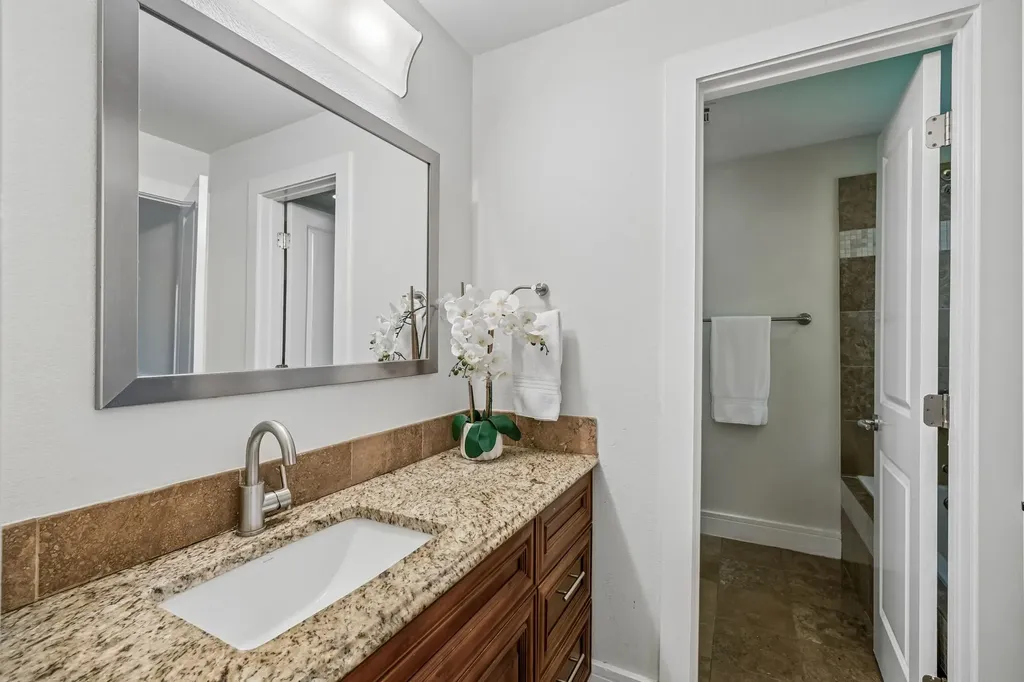 7635 Tanglecrest Drive Dallas TX 75254
