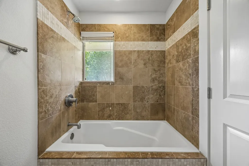 7635 Tanglecrest Drive Dallas TX 75254