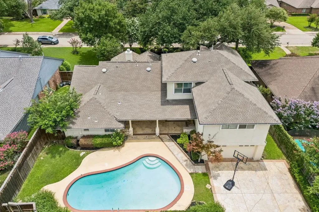 7635 Tanglecrest Drive Dallas TX 75254