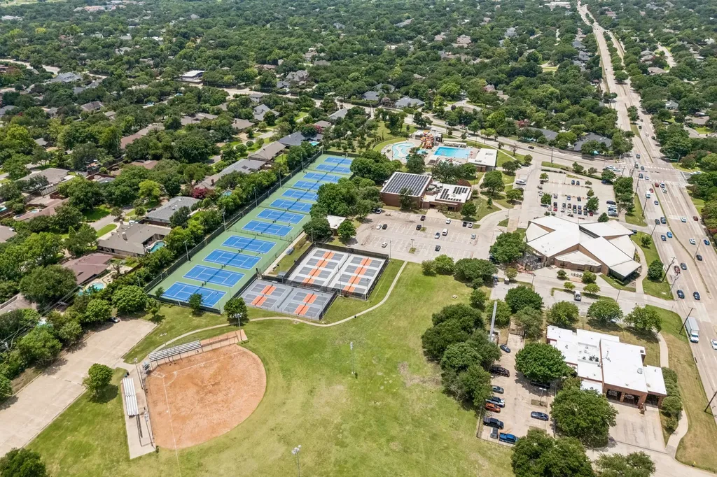 7635 Tanglecrest Drive Dallas TX 75254