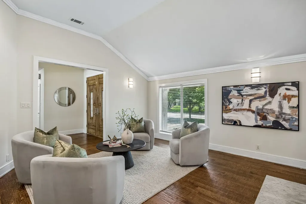 7635 Tanglecrest Drive Dallas TX 75254
