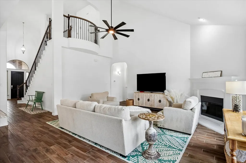 208 Equestrian Road Hickory Creek TX 75065