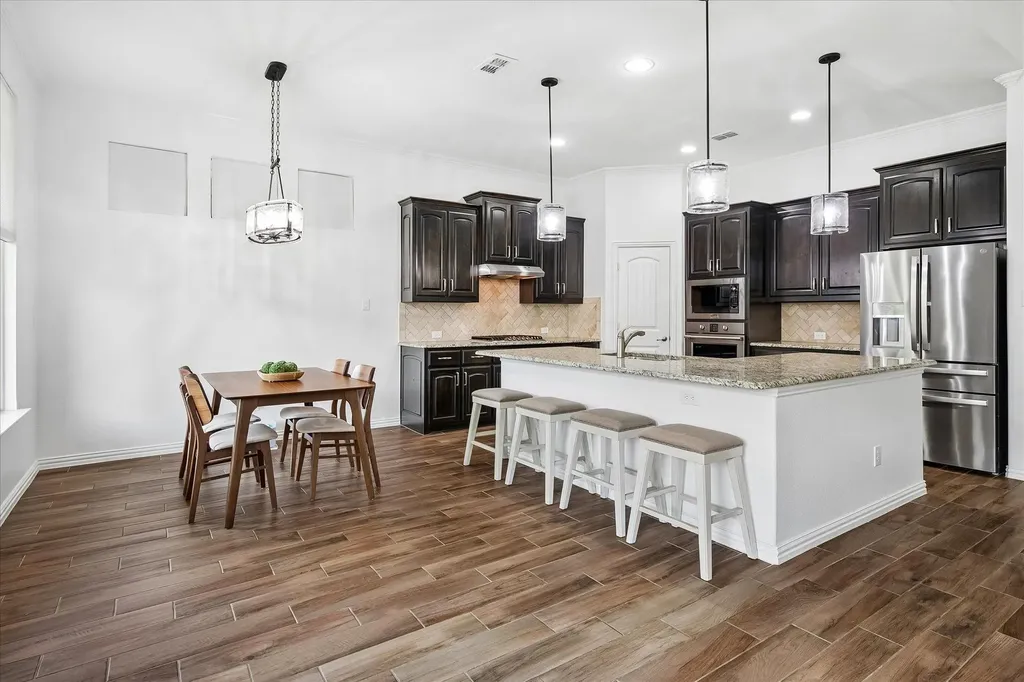 208 Equestrian Road Hickory Creek TX 75065