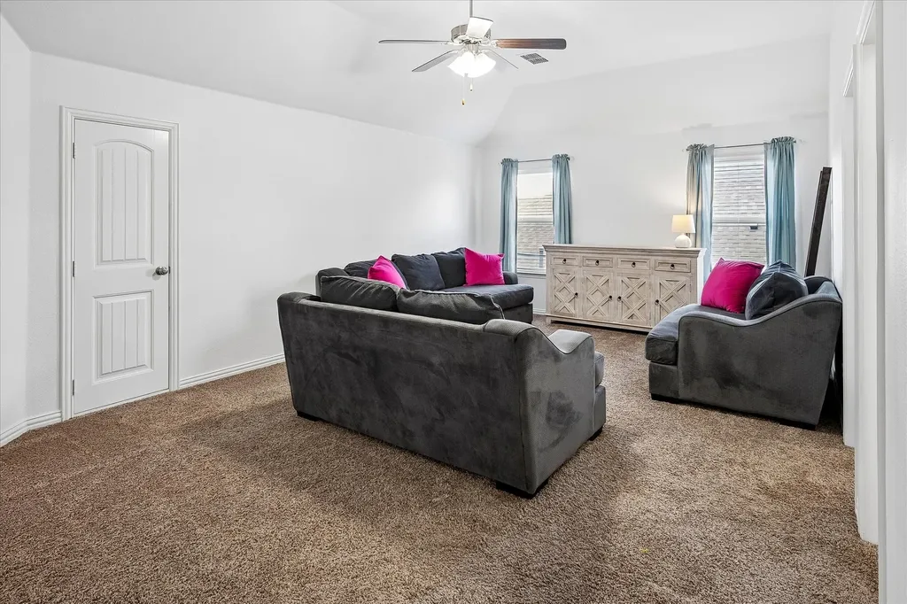 208 Equestrian Road Hickory Creek TX 75065