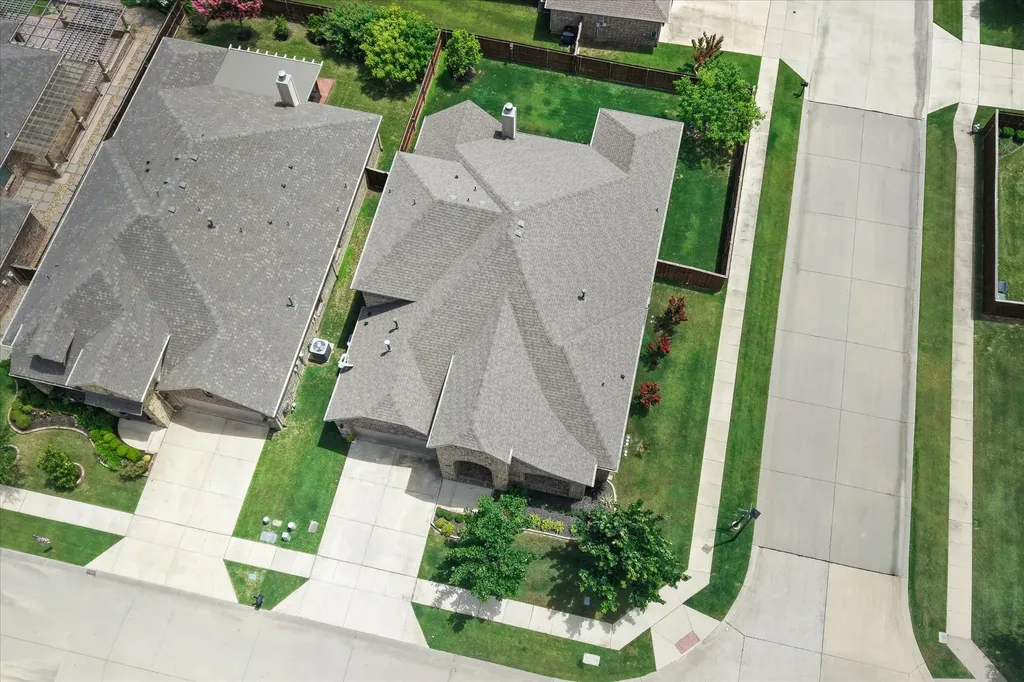 208 Equestrian Road Hickory Creek TX 75065