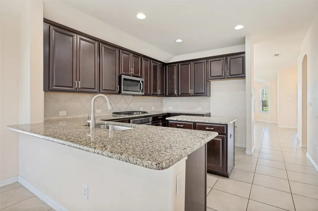 2671 Calmwood Drive Little Elm TX 75068