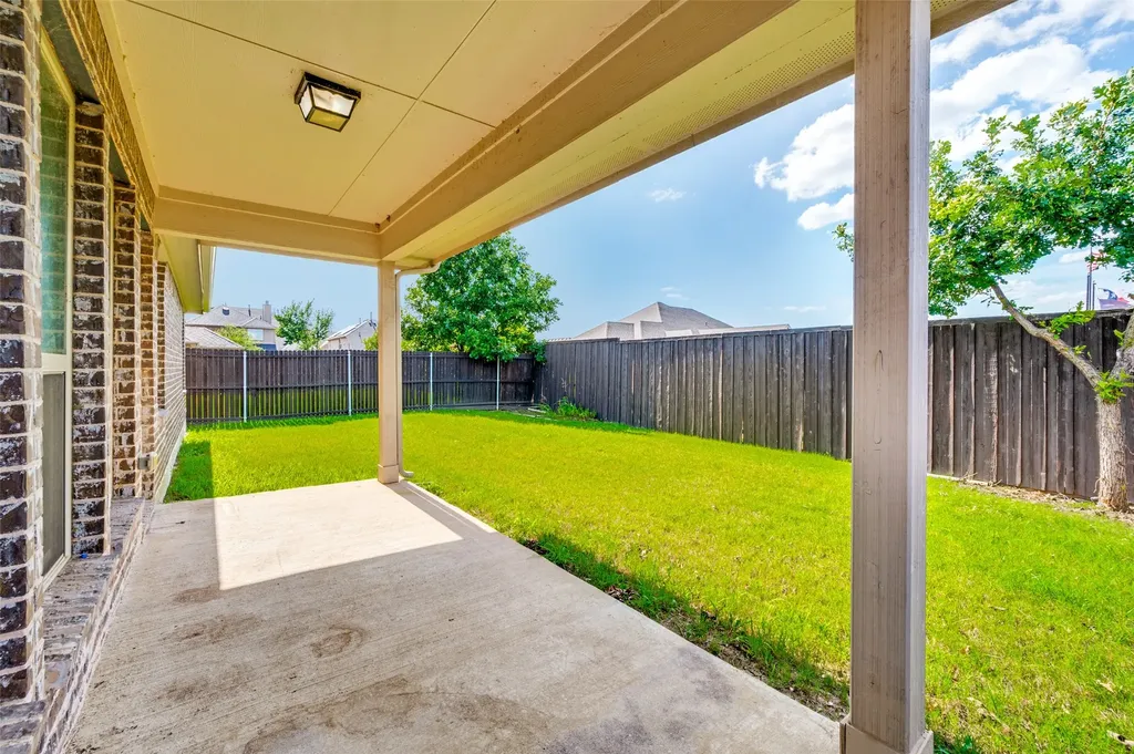 2671 Calmwood Drive Little Elm TX 75068