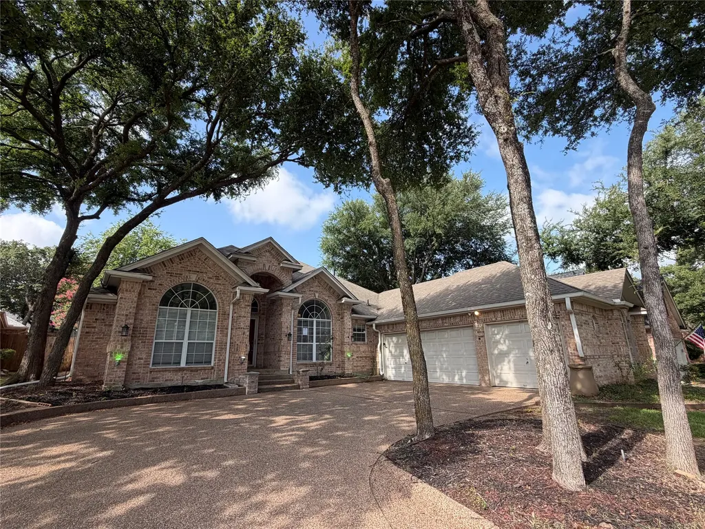 2 Mistywood Court Mansfield TX 76063