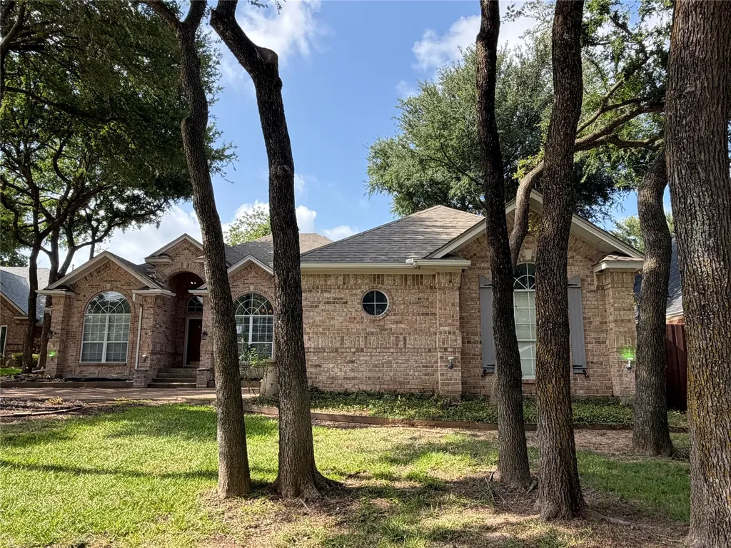 2 Mistywood Court Mansfield TX 76063