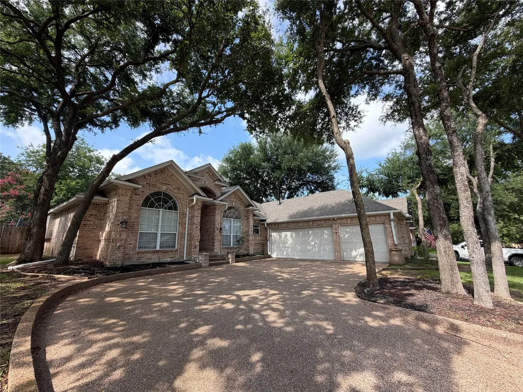 2 Mistywood Court Mansfield TX 76063