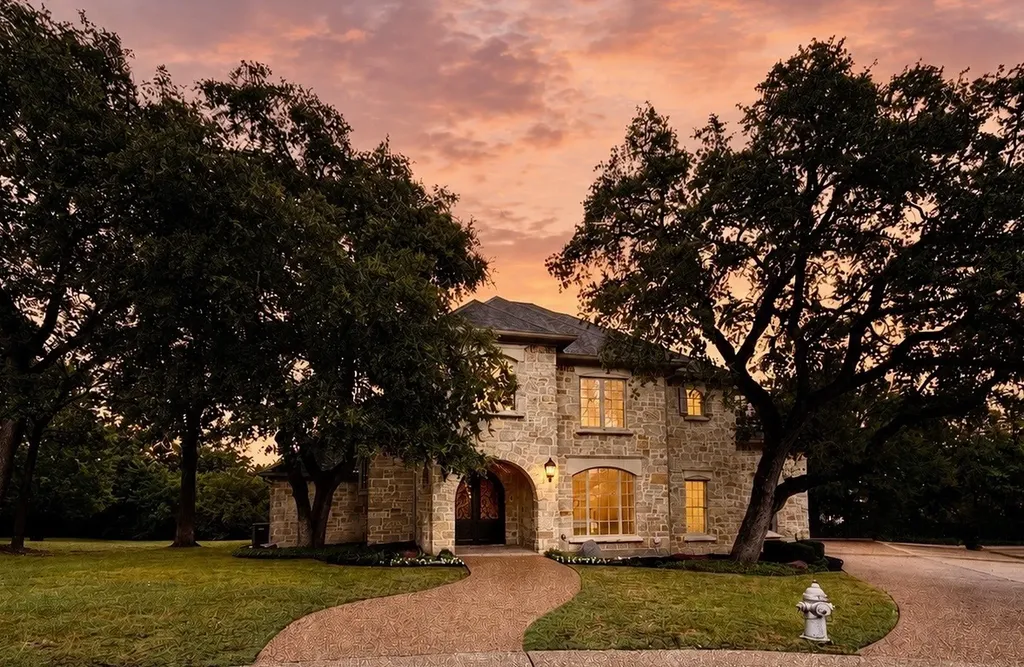 1012 Brae Court Fort Worth TX 76111