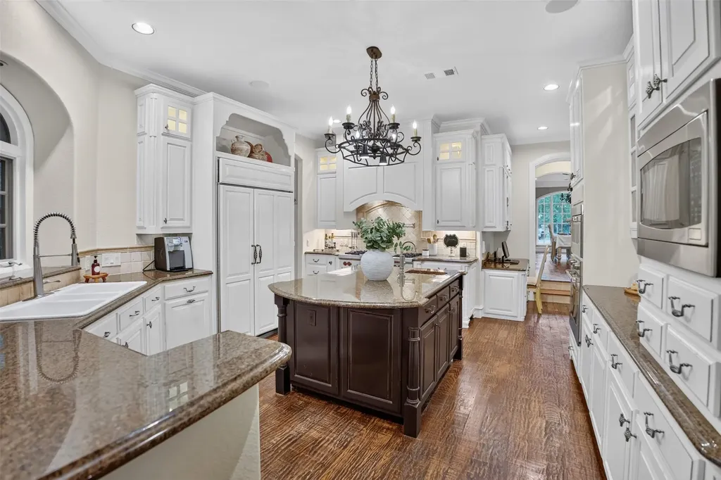1012 Brae Court Fort Worth TX 76111