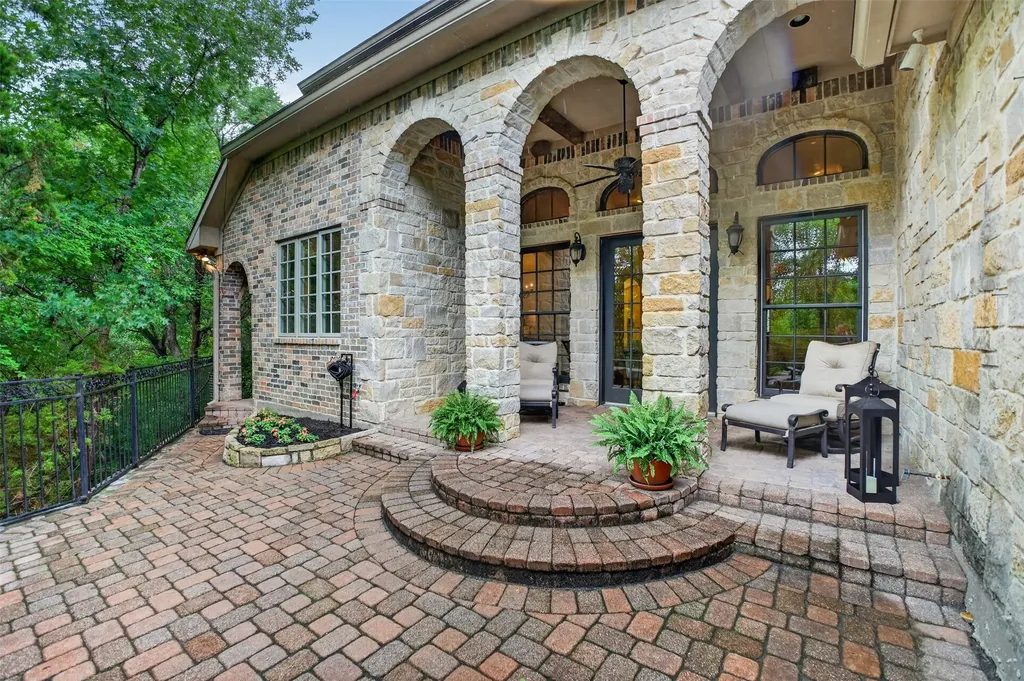 1012 Brae Court Fort Worth TX 76111