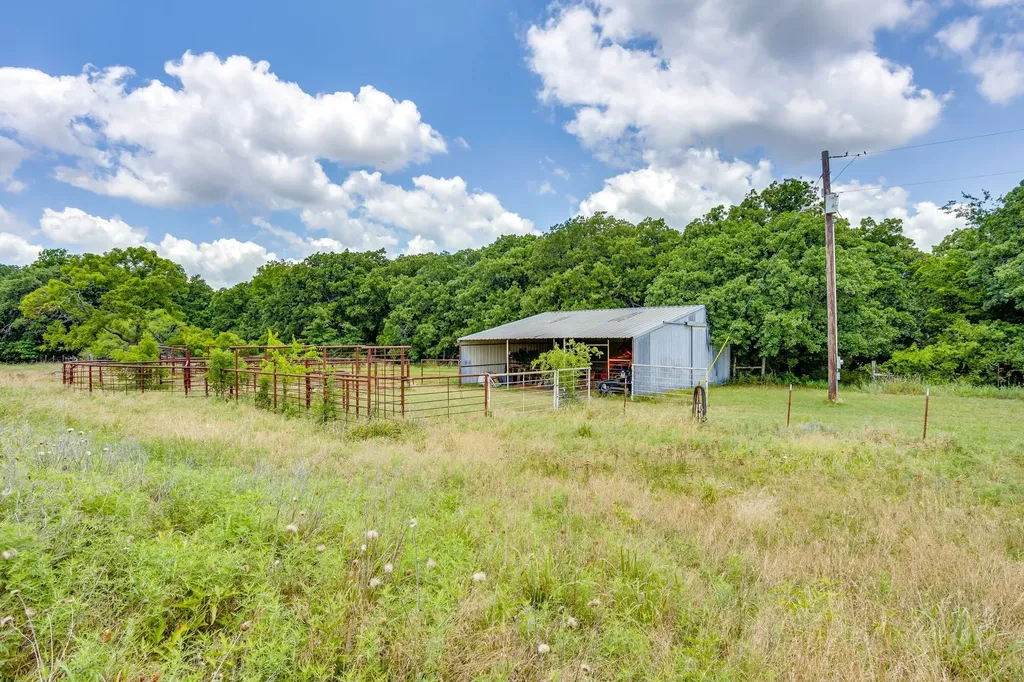 10287 Fm 1749 Sunset TX 76270