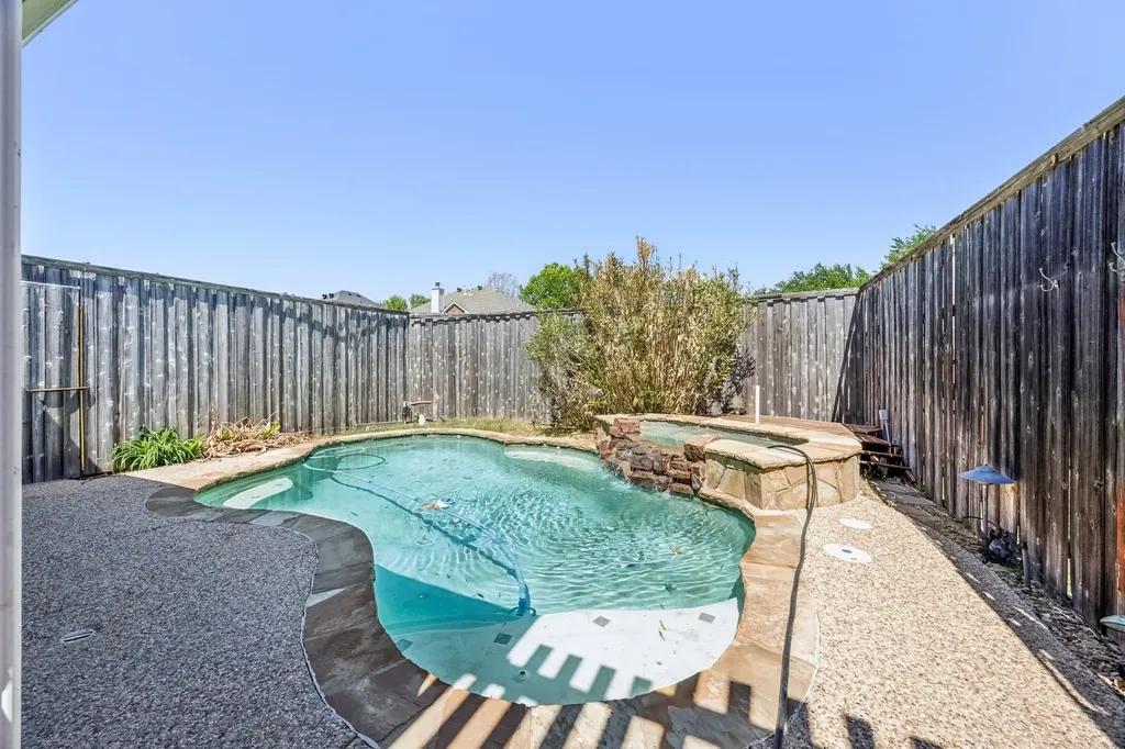 2940 La Vista Lane Frisco TX 75033