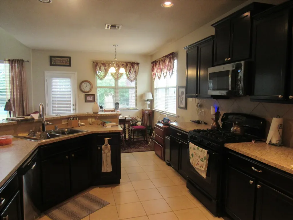 1513 San Carlos Drive Van Alstyne TX 75495