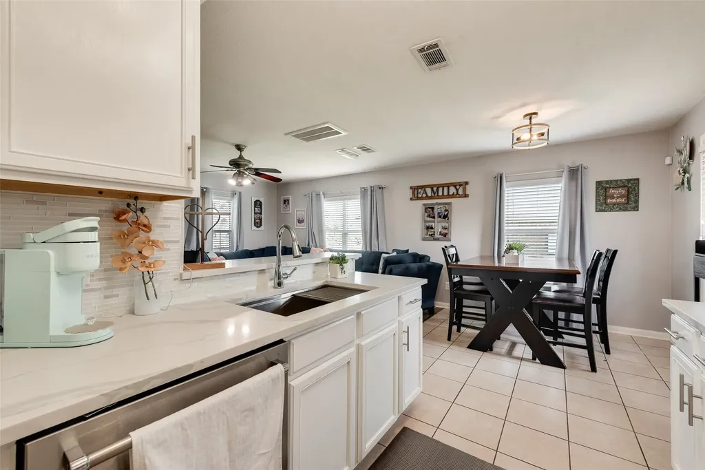 149 Cattlemans Creek Road Newark TX 76071