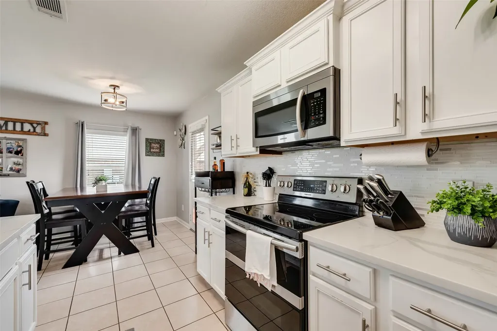 149 Cattlemans Creek Road Newark TX 76071