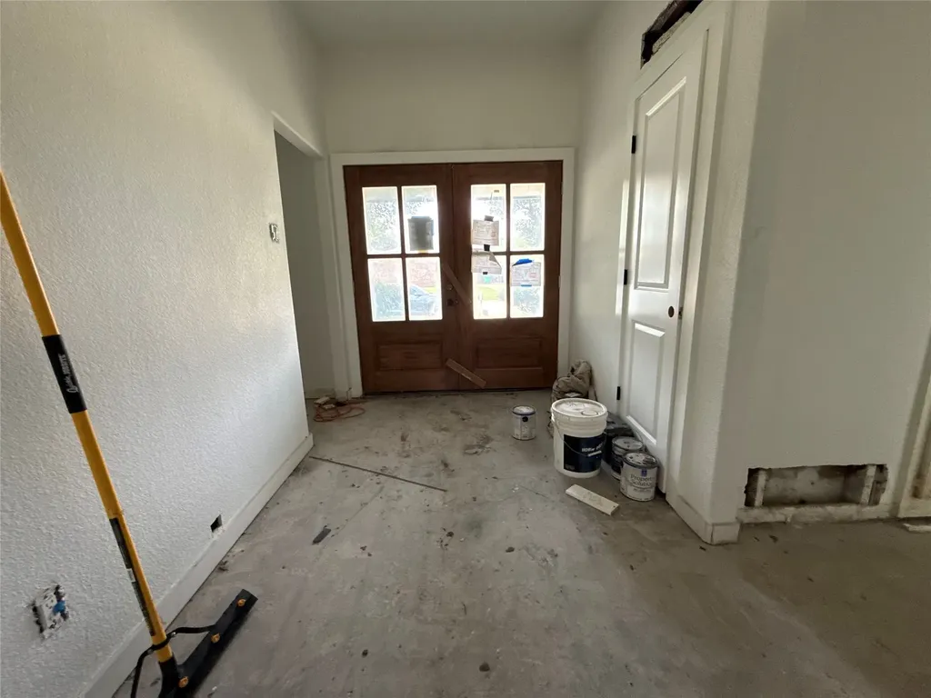 1013 Rockmoor Drive Edgecliff Village TX 76134