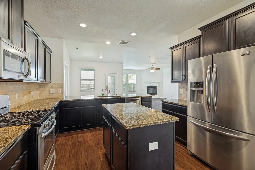3305 Founders Melissa TX 75454