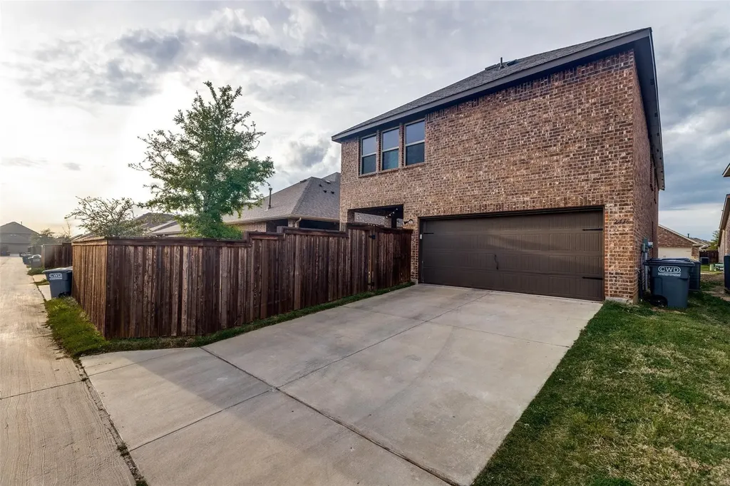 2416 Evening Stone Drive Little Elm TX 76227