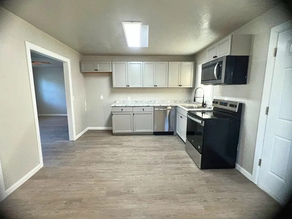 2308 NW 20th Street No City OK 73507