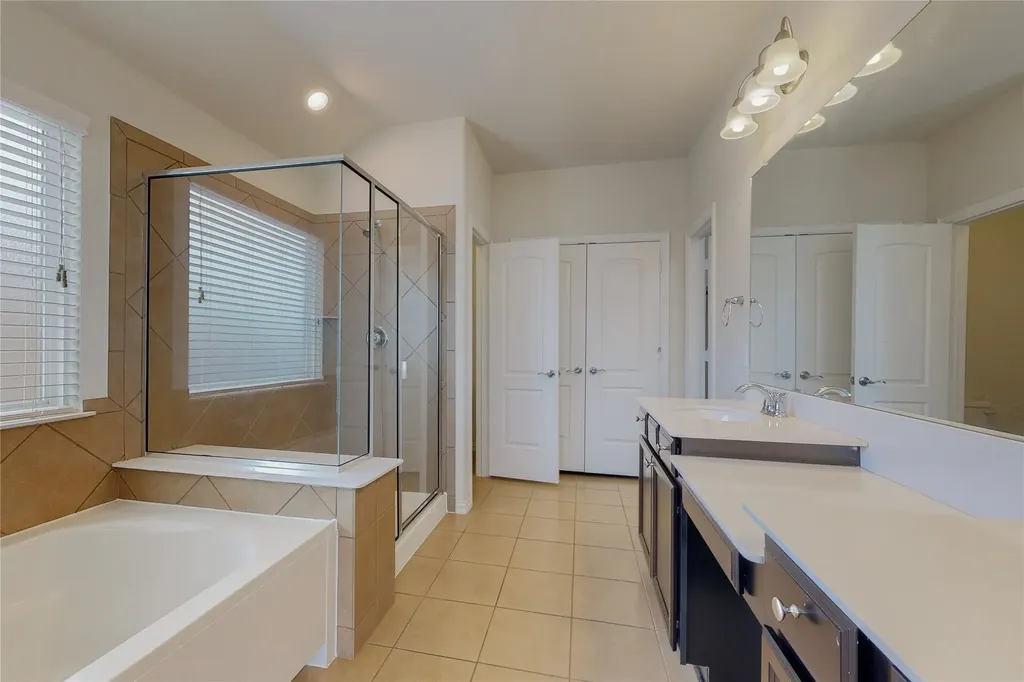 8100 Horseman Road Fort Worth TX 76131