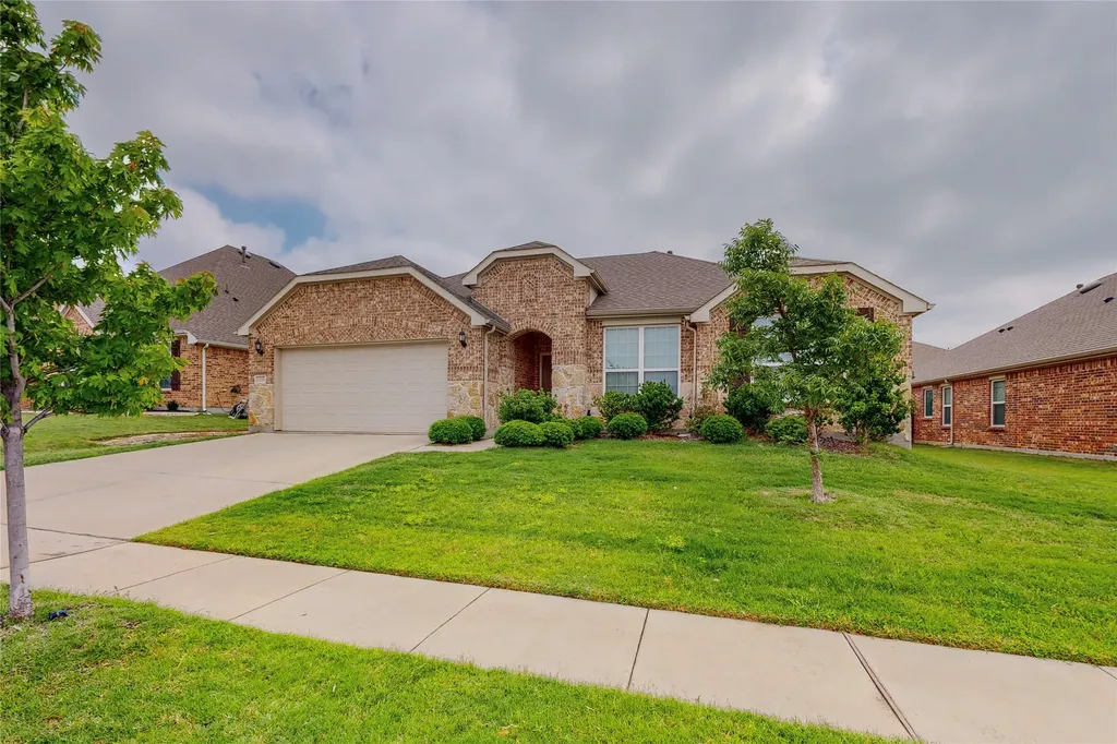 8100 Horseman Road Fort Worth TX 76131