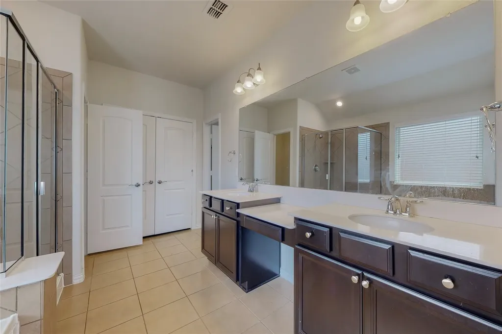 8100 Horseman Road Fort Worth TX 76131