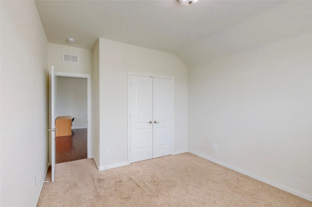 8100 Horseman Road Fort Worth TX 76131