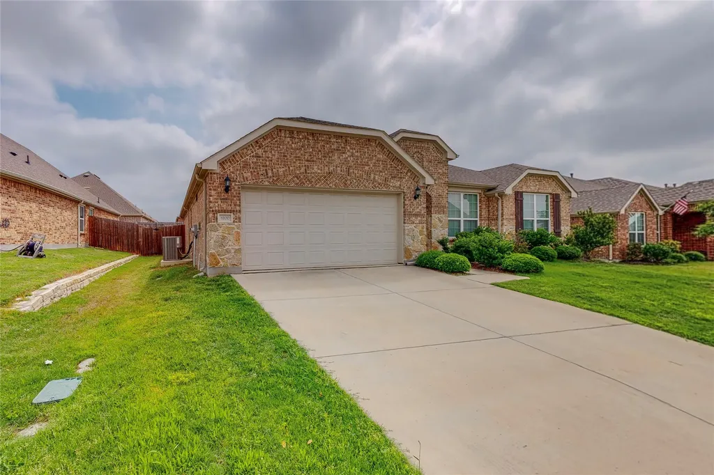 8100 Horseman Road Fort Worth TX 76131